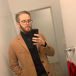 Meet your Posher, Phillip